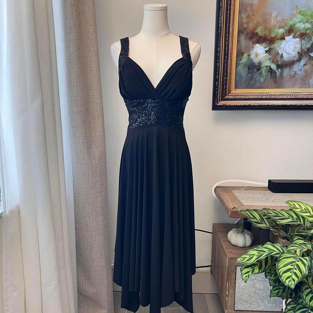 Betsy & Adam by Linda Bernell Black Sequin Dress – Size 10